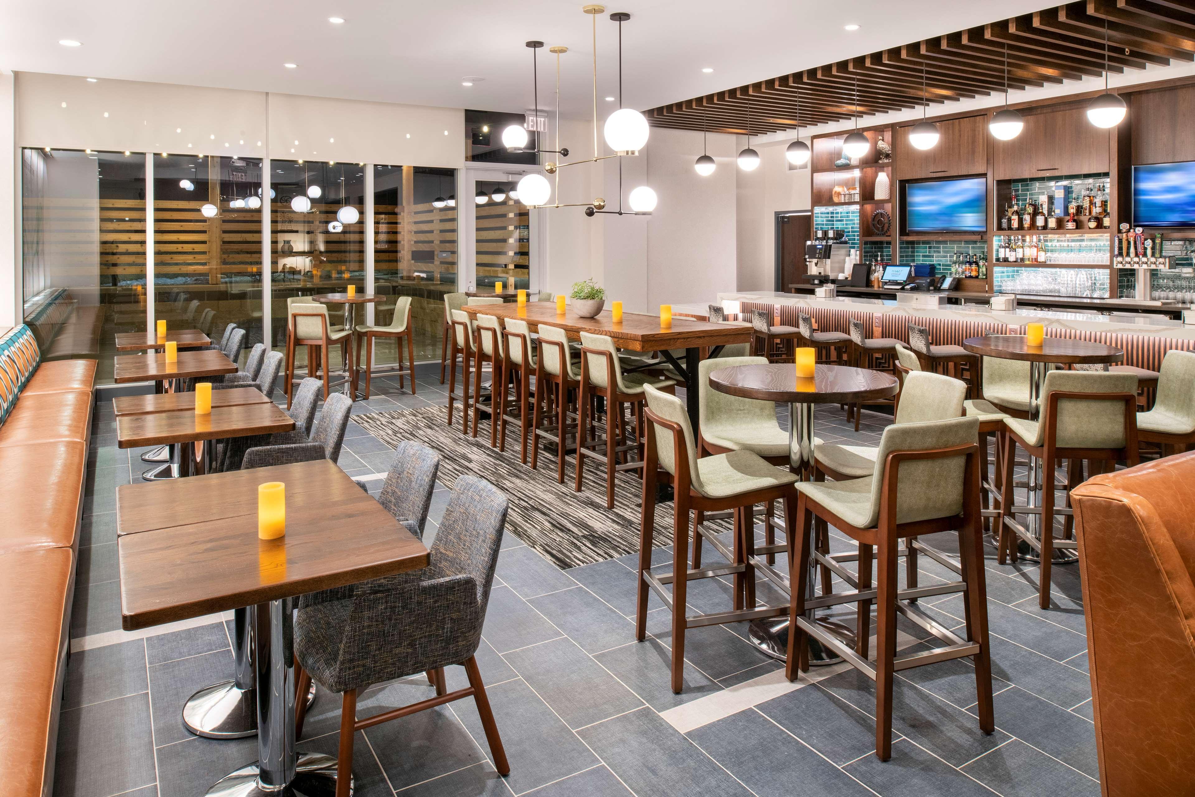 Hyatt Place East Moline/Quad Cities Экстерьер фото