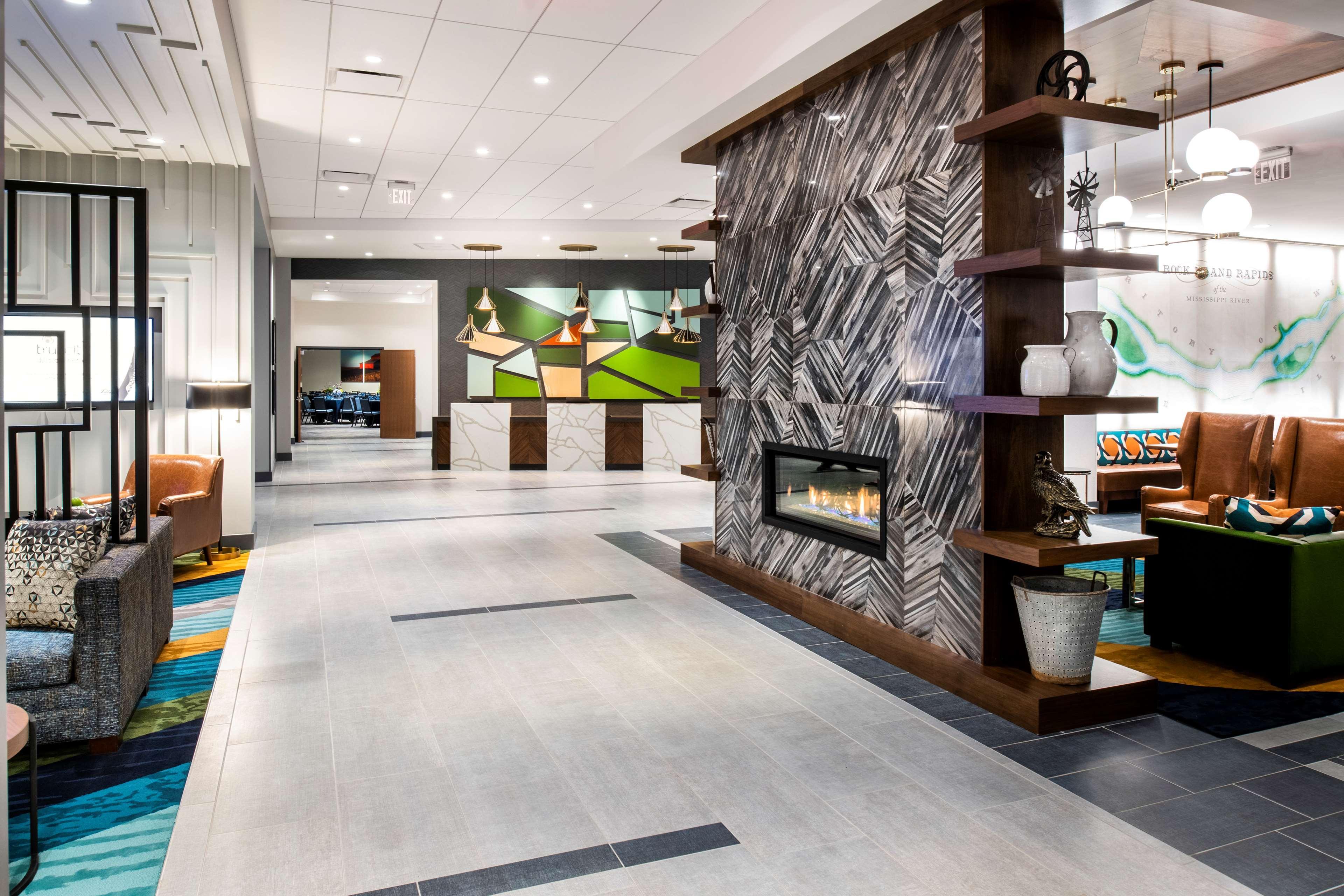 Hyatt Place East Moline/Quad Cities Экстерьер фото